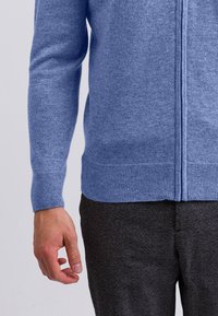 CASH-MERE Cardigan - azurblau