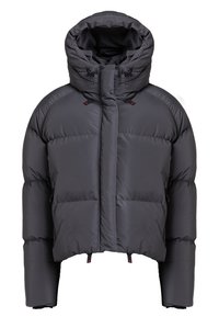 Giacca grigia puffy con colletto alto, dotata di lacci, cuciture orizzontali e design corto. Due tasche con zip sui lati.
