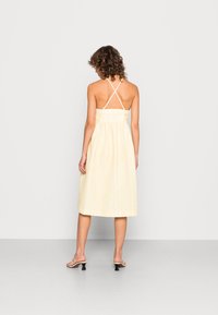 Cras SADIE DRESS - Vestido de dia - popcorn yellow