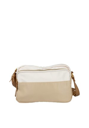 Bolso bandolera compacto rectangular con mitad inferior beige, mitad superior blanco roto, cremallera dorada y correa marrón ajustable.