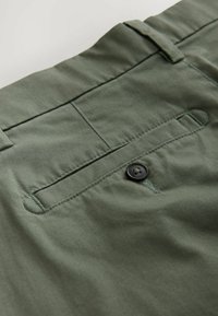 Next SLIM FIT - 2 PACK - Pantaloni scurți - white  sage green