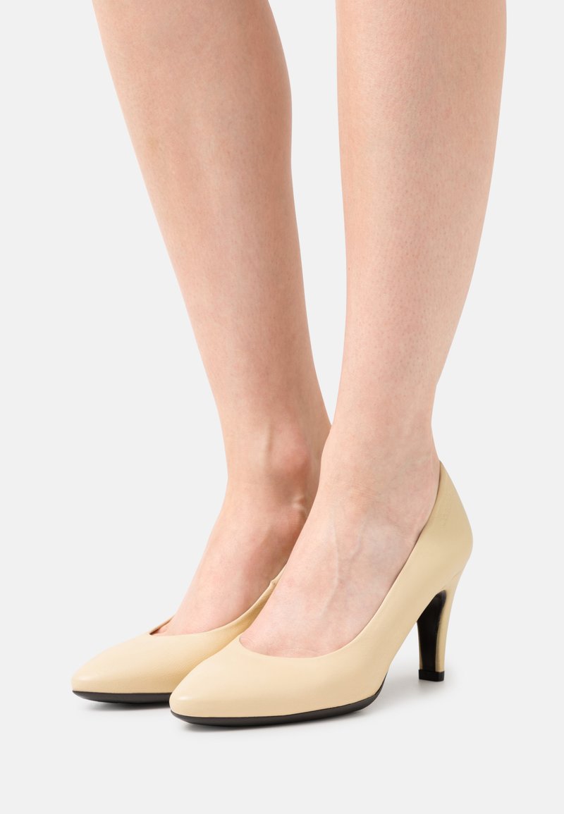 WONDERS Saltos clássicos - kaiser cream