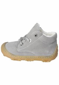 Graue Wildleder-Ankle Boots mit Schnürdesign, Gummisohle und weicher Innenauskleidung. Verfügt über Ösen und kontrastierende Nähte.