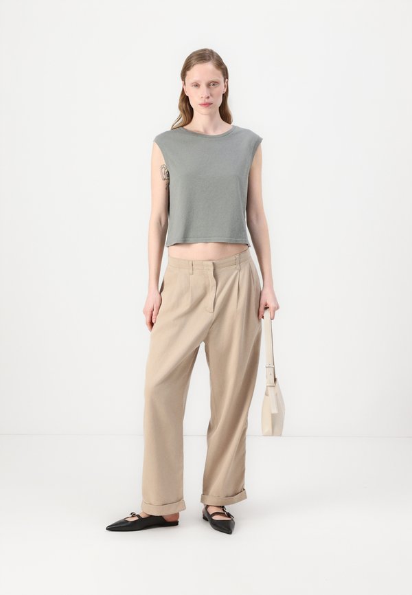 OUKY - Top - vert de gris vintage4