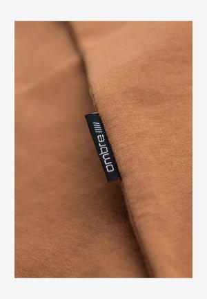 Ombre, - T-shirt basic