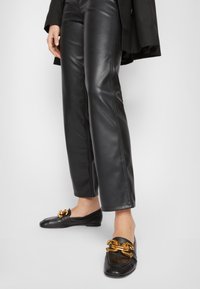 Bianca Di Sapatos sem atacadores - nero