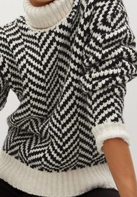 Mango Strickpullover - black