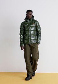 Ellesse TREVANI - Vinterjakke - khaki