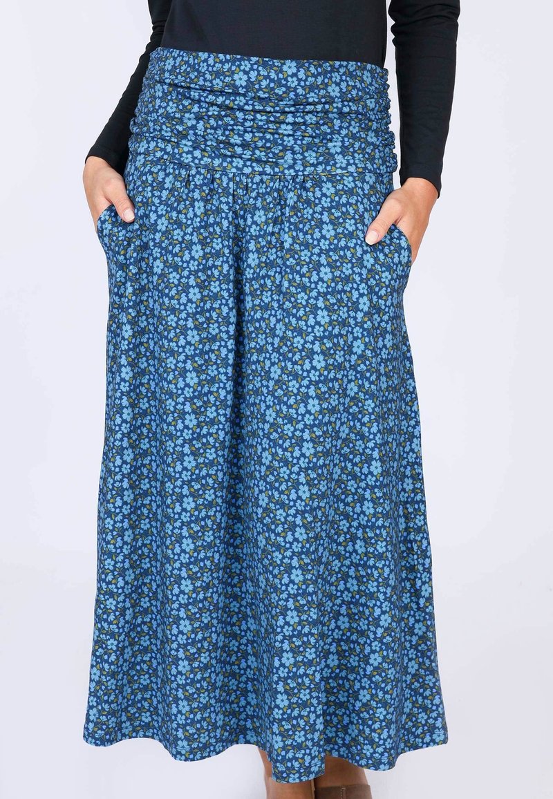 Lange Rock mit Blumenmuster in Blau, mit gerafftem Bund und Seitentaschen. Hergestellt aus leichtem Stoff mit einem fließenden Design.