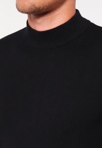 Pier One Strickpullover - black