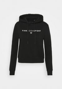 Schwarzer Kapuzenpullover mit Kordelzug, versehen mit dem weißen Text "PINK:ODASPORT" auf der Vorderseite. Weicher Stoff, gerippte Bündchen und Saum.