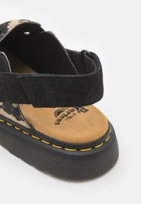Dr. Martens JORGE II UNISEX czarny