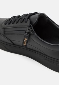 BOSS KIERAN ADAPTIVE - Sneakers basse - triple black