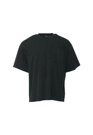 Camiseta negra de gran tamaño hecha de algodón. Tiene mangas cortas, un escote redondo y un bolsillo en el pecho izquierdo. Textura suave, diseño sin adornos.