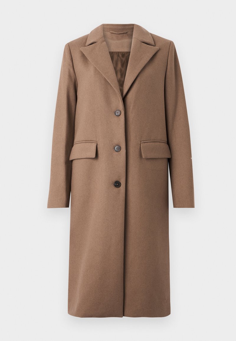 Cappotto in misto lana marrone con colletto a lancia, design monopetto, due tasche frontali e tre bottoni rotondi. Texture liscia, vestibilità sartoriale.