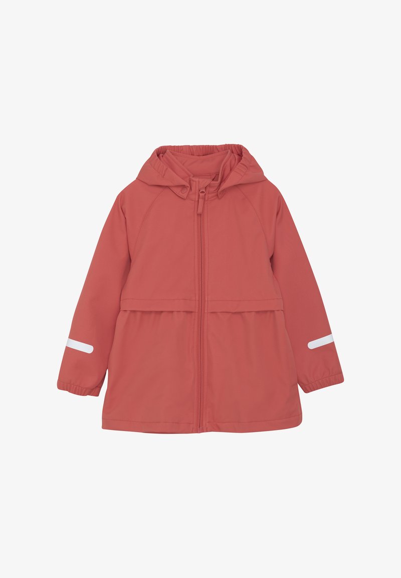 Veste imperméable de couleur corail avec capuche, fermeture éclair sur le devant, poignets élastiques et deux bandes réfléchissantes blanches sur les manches. Texture lisse, design léger.