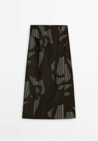 Une jupe longueur genoux avec un motif camouflage abstrait vert foncé et noir orné de rayures verticales, confectionnée dans un tissu léger.