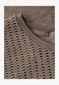 Niet geselecteerd, braun