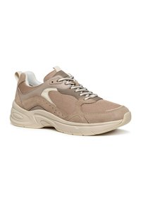 Sneaker beige chiaro con un mix di materiali scamosciati e in rete. Punta arrotondata, suola ammortizzata e accenti testurizzati a contrasto.