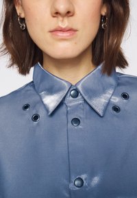 SIYA TREMBITA - Πουκαμίσα με κουμπιά - silver grey