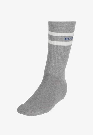Calzino grigio in cotone con texture a coste, caratterizzato da strisce bianche e lettering blu. Progettato per coprire la caviglia e il piede.