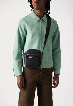 ESSENTIAL GRAINY UNISEX - Sac bandoulière - black