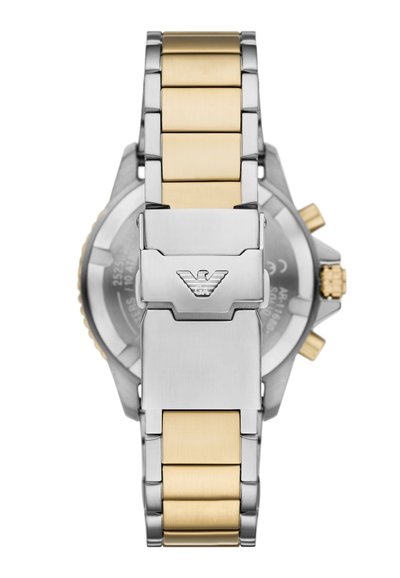 Bracelet de montre en métal bicolore argent et or avec une boucle arborant le logo de l'aigle Emporio Armani.
