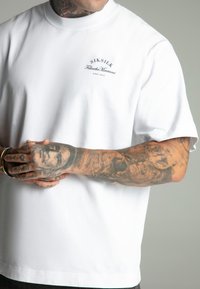 SIKSILK LOGO - Print T-shirt - white
