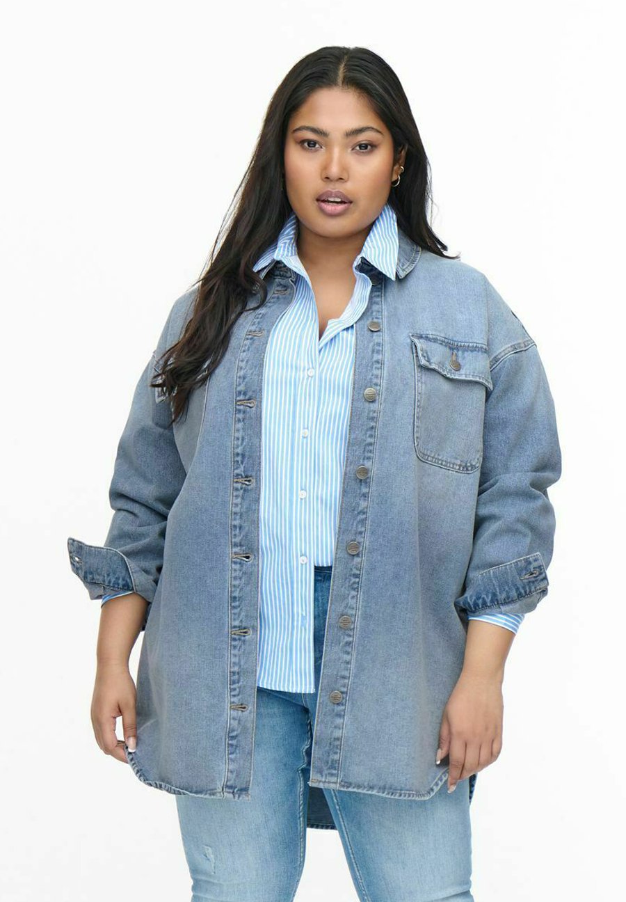 ONLY Carmakoma CURVY LANGARM - Camicia - medium blue denim/blu scuro -  Zalando.it