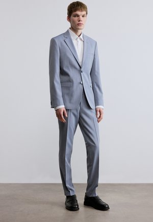 ARTI HESTEN  - Oblek - medium purple