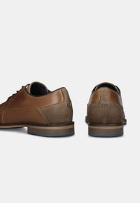 Bata Zapatos de vestir con cordones - brown