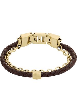 Pulsera de cuero trenzado marrón con cadena y cierre de tono dorado, con un charm cilíndrico texturizado de tono dorado en el centro.