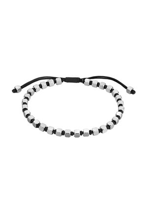 Verstelbare zwarte koordarmband met gelijkmatig verdeelde glanzende zilveren hexagonale kralen die over de lengte zijn geregen.