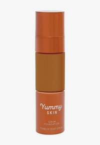 Danessa Myricks Beauty - YUMMY SKIN SERUM FOUNDATION - Foundation - 18g Thumbnail Image 1
