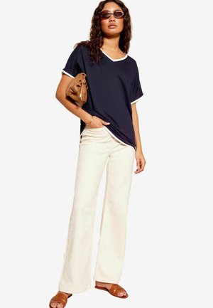 Friends Like These Pamata T-krekls - navy blue and white