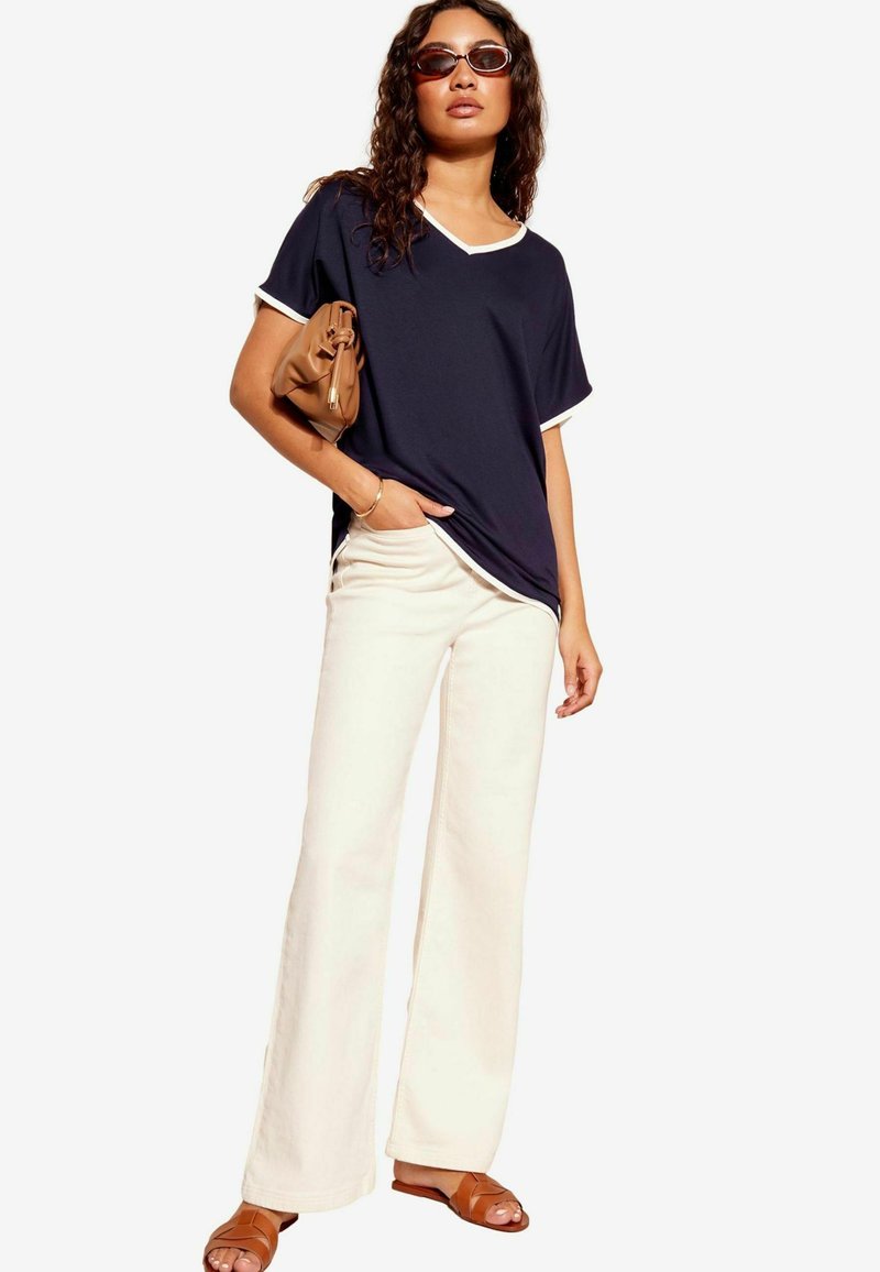 Friends Like These Navadna majica - navy blue and white