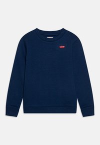 Felpa blu navy realizzata in morbido tessuto, con collo a giro e polsini a costine. Un piccolo logo rosso di Levi's è ricamato sul petto.