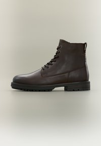 Δεν επιλέχθηκε, dark brown