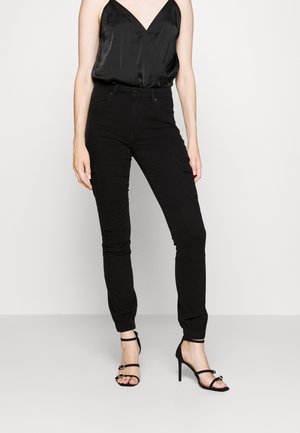Vero Moda Tall VMIVY ANKLE PANTS - Παντελόνι cargo - black