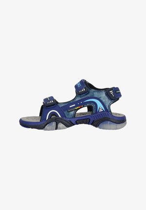 Buitensandalen met een blauw en marineblauwe bovenkant, verstelbare banden, een ademend ontwerp, een getextureerde zool en een gevoerde binnenzool voor comfort.