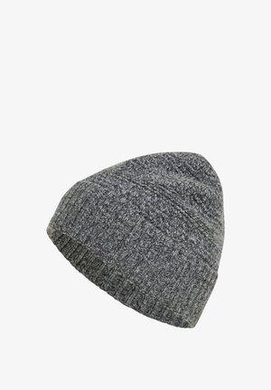 Grijze gebreide beanie met een textuurpatroon en een opgerolde rand. De stof lijkt zacht met een consistente, gelijkmatige weving.