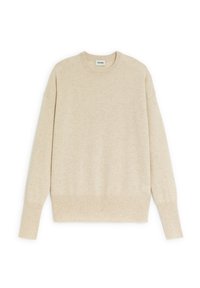 Beige gebreide trui met een ronde hals, drop-shoulder ontwerp en geribde manchetten en zoom. Zachte textuur, minimalistisch patroon.