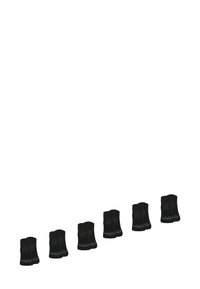 Chaussettes noires à la cheville disposées en rang, avec un design texturé et un logo sur le côté. Toutes les chaussettes ont un haut côtelé et une finition lisse.