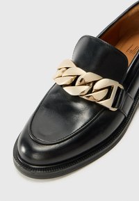 Billi Bi Mokasīni - black