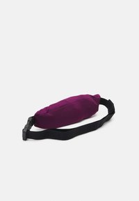 Nike Performance SLIM WAIST PACK 3.0 UNISEX - Bolsa de cintura - sangria/black/university gold