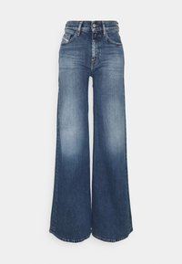 Wide-leg blue denim jeans with a high waist, featuring a light fade, five pockets, and a classic button closure.