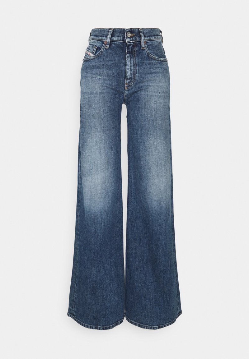 Wide-leg blue denim jeans with a high waist, featuring a light fade, five pockets, and a classic button closure.