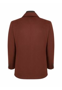 Brązowa wełniana marynarka z klapami, z dwoma guzikami na mankietach i gładką fakturą. Posiada dopasowany krój i czyste linie. Widok z tyłu.
