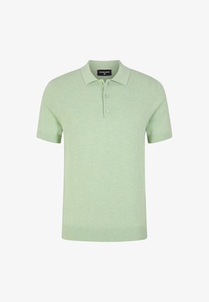 Hellgrünes Poloshirt mit kurzen Ärmeln aus weichem Stoff, ausgestattet mit einer Drei-Knopf-Leiste sowie einem gerippten Kragen und Saum.