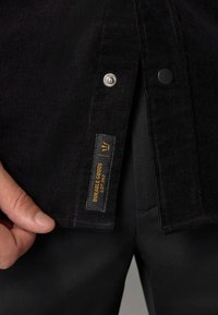 Next TWIN POCKET WESTERN REGULAR FIT - Ing - black